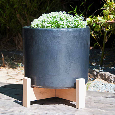 Shore Light Planter - Metal